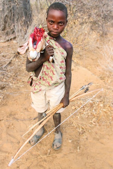 Hazdabefolket er en nomadisk folkegruppe som i tusenvis av år har levd som sankere og jegere i området rundt Lake Eyasi i den sentrale Riftdalen i Tanzania. Foto: Runar Larsen