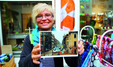 Mens Neustadt har fått farge etter grå tider, er Alstadt bygget opp fra ruiner. Foto: Runar Larsen