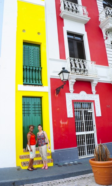 Bygningene i gamlebyen i San Juan er både interessante og fine å se på. Foto: Torild Moland