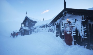 Haukeliseter fjellstue må ofte forholde seg til vær og vind. Foto: Mari Bareksten