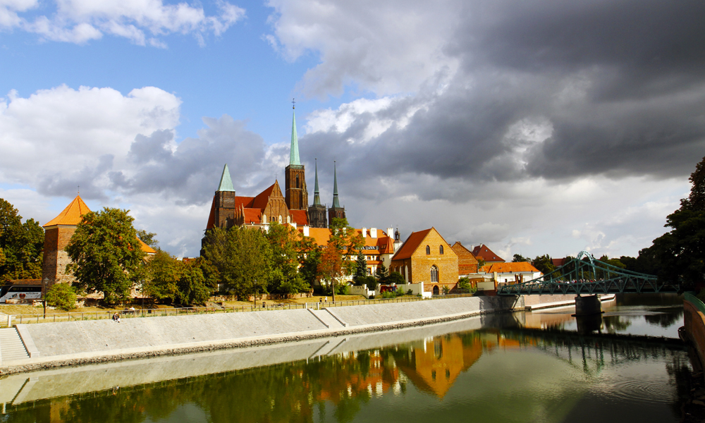 Wroclaw ligger vakkert og innbydende til ved elven Odra, og har til nå vært i skyggen av mer kjente byer som Krakow og Gdansk. Det endres nok i året som kommer npr den er Europeisk kulturhovedstad 2016. Foto: Runar Larsen
