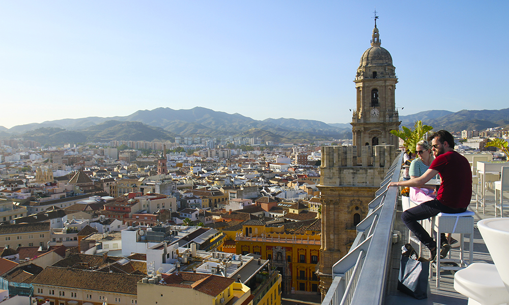 La restetorget bestemme – kanskje et nett-reisebyrå finner et nytt sted til dere langs kysten øst eller vest for Malaga? Foto: Runar Larsen
