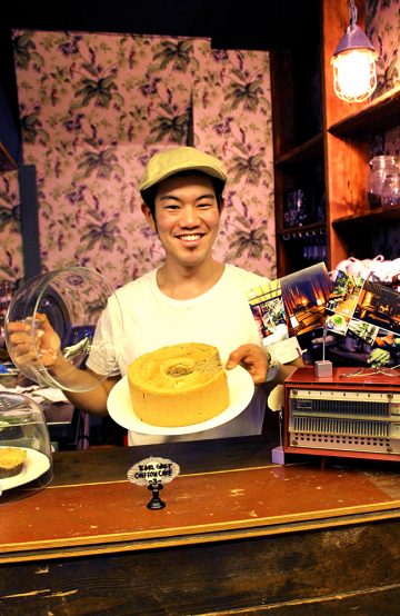 Kaféen House of Small Wonder i bydelen Mitte er et koselig sted å trekke inn hvis det blir kaldt. Her serveres retter av lokale ingredienser med en japansk touch, samt hjemmelaget brød, croissanter og kaker. Foto: Ida Anett Danielsen