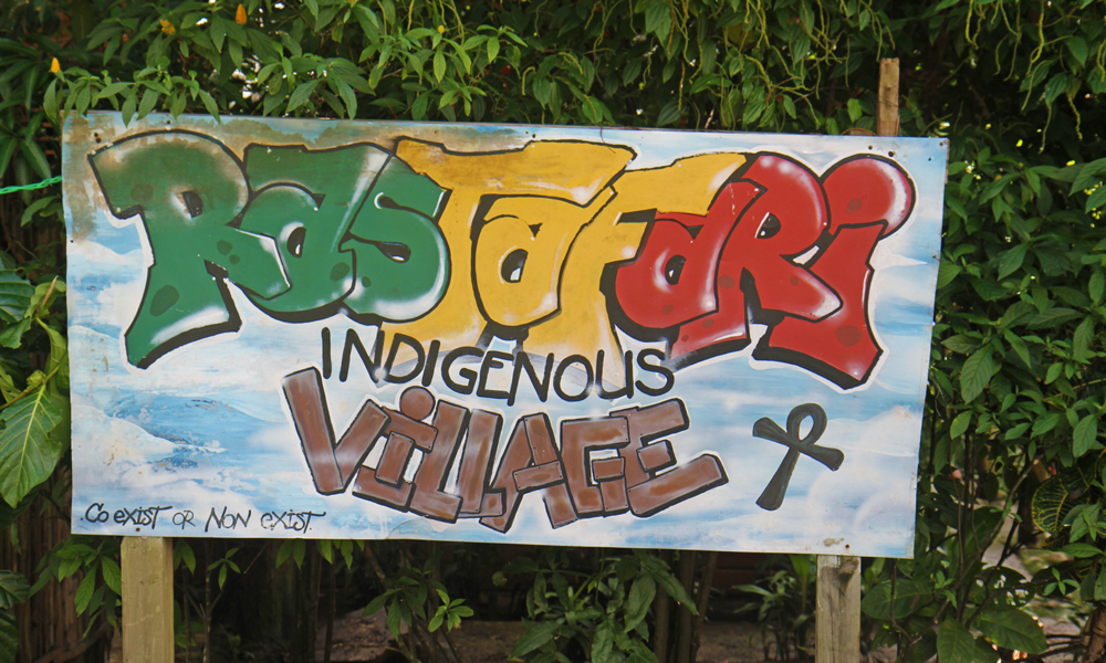 Rasta Village drives av en jovial gjeng med fundamentalister. Dagsbesøk 200 kr per pers. Foto: Runar Larsen 