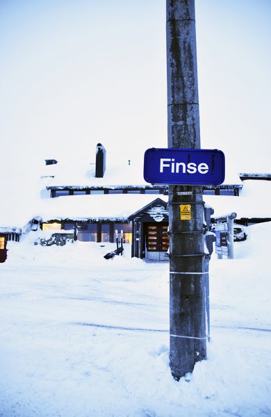 Utgangspunktet Finse ligger hele 1222 meter over havet. Og derfra går det opp til 1800, før det går hele veien ned til 0 meter. Foto: Mari Bareksten 