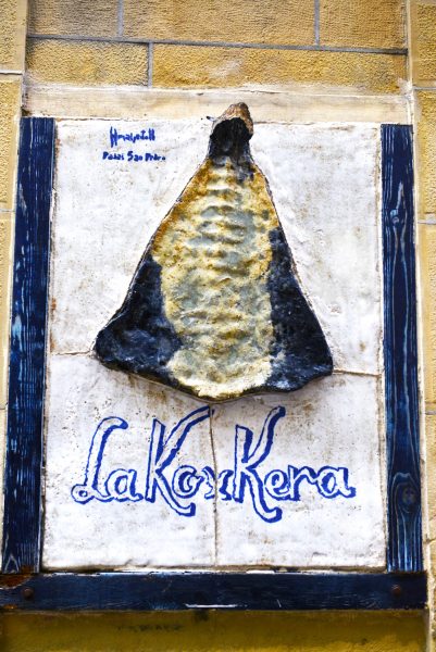 KLIPPFISK: Det er liten tvil om hva som er spesialiteten til La Koxkera. Foto: Gjermund Glesnes