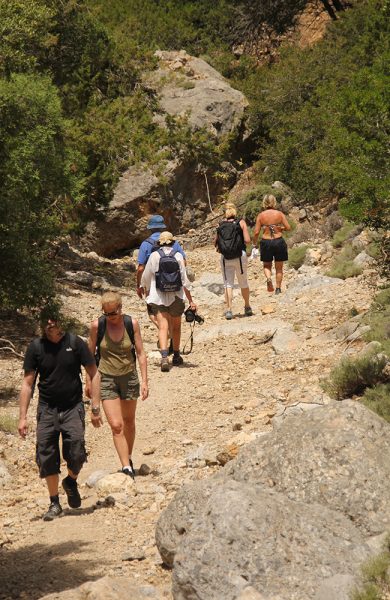 Kreta er mer enn sol og strand. Fotturen ned Samaria-ravinen er både spennende og vakker. Foto: Kjersti Vangerud 