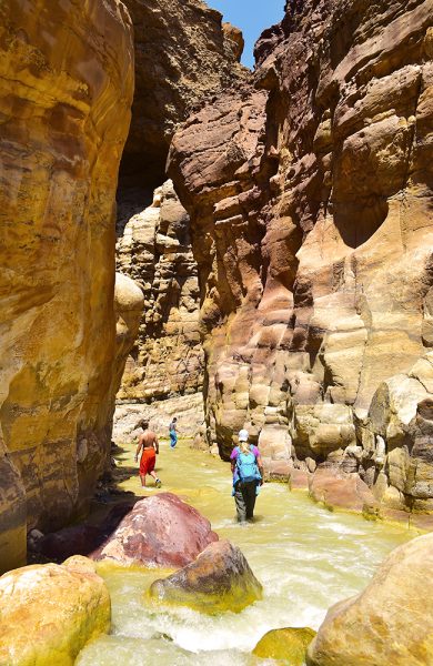 Jordan har en rekke imponerende wadis – daler. Wadi Zarqa er ikke engang den flotteste, det er Wadi Mujib, også kalt Jordans Grand Canyon. Foto: Ronny Frimann 