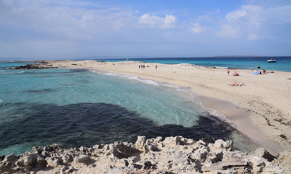 Det er forståelig at Playa de Ses Illetes har blitt kåret til Europas beste strand. Foto: Mari Bareksten 