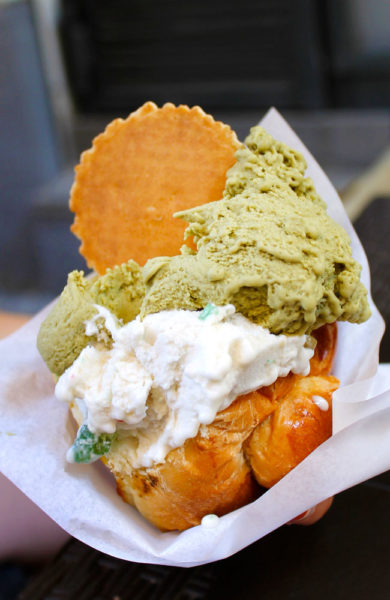 Til dessert passer det godt med en ekte siciliansk gelato servert i brioche. Foto: Ida Anett Danielsen 