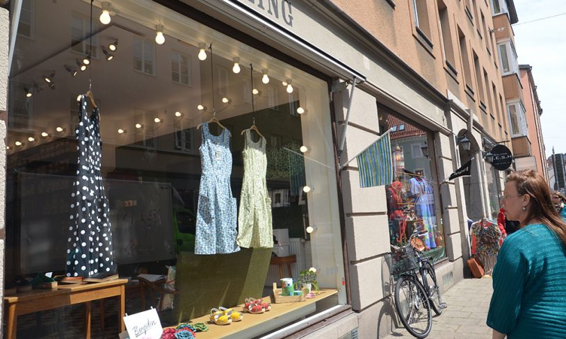 5. For shoppingentusiaster