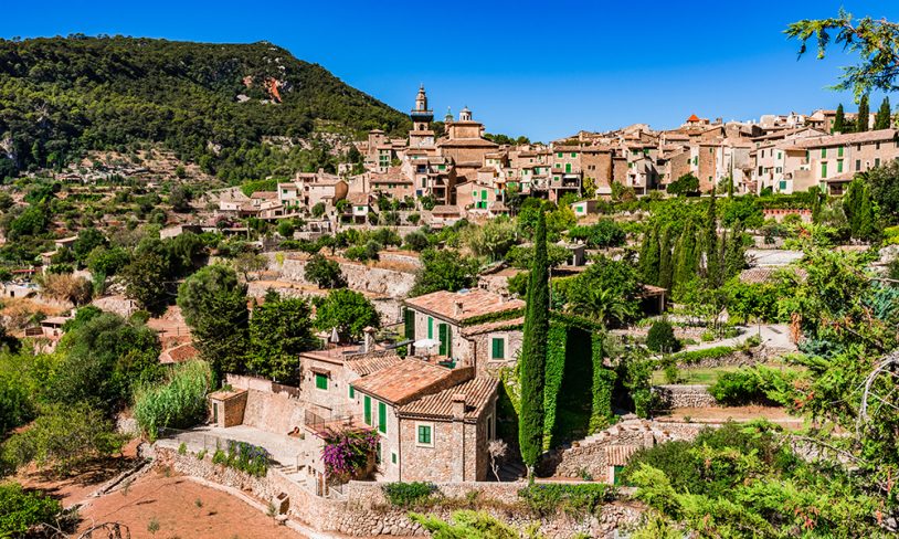 11.  Vakre Valldemossa