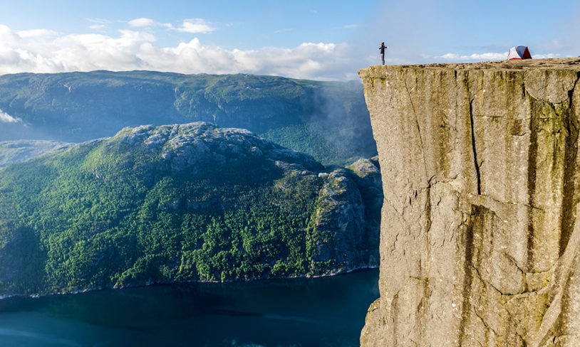 1. Telttur til Preikestolen