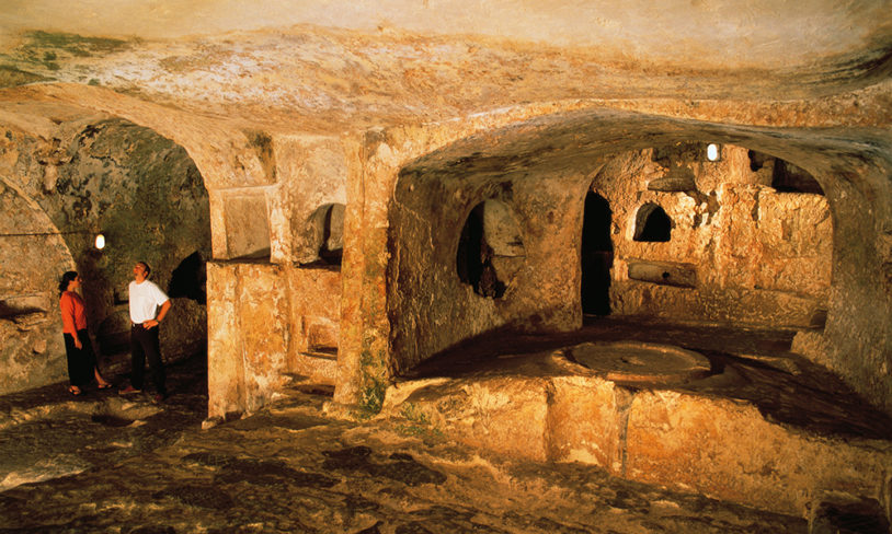 2. Ħal-Saflieni Hypogeum